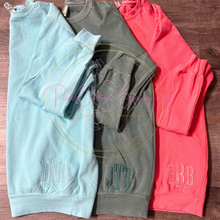 Load image into Gallery viewer, Monotone Monogram Comfort Colors Sweatshirt